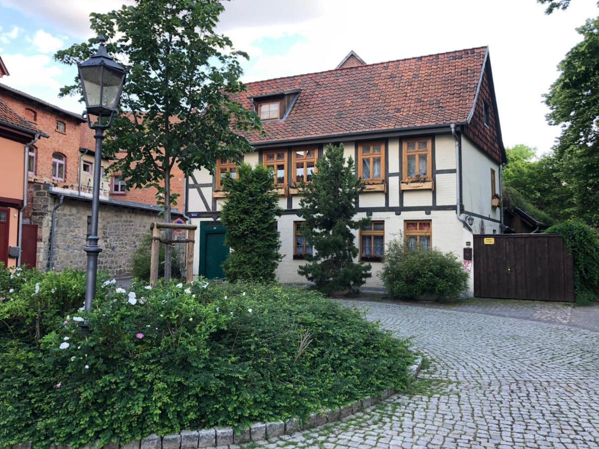 Ferienwohnung Am Quedlinburger Stadtbad Exteriör bild