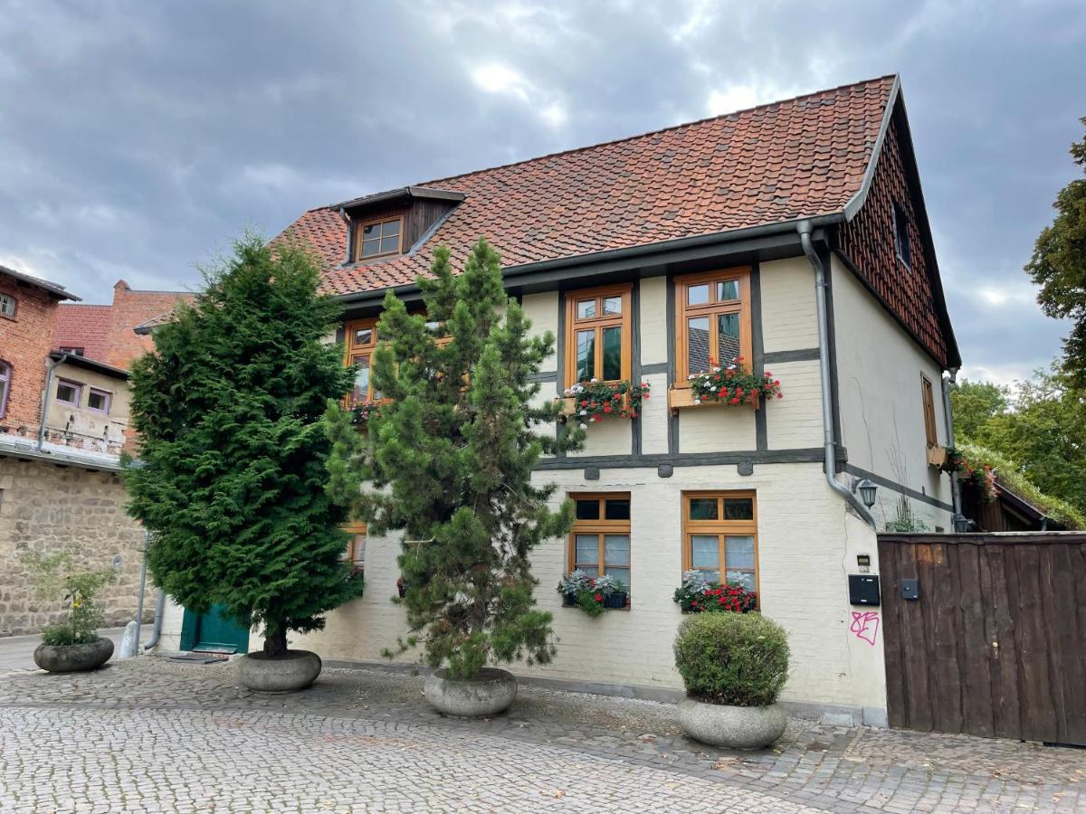 Ferienwohnung Am Quedlinburger Stadtbad Exteriör bild